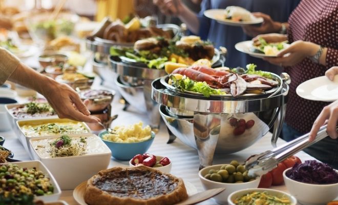 6 Different Types Of Buffet For Your Corporate Event - Boldface News